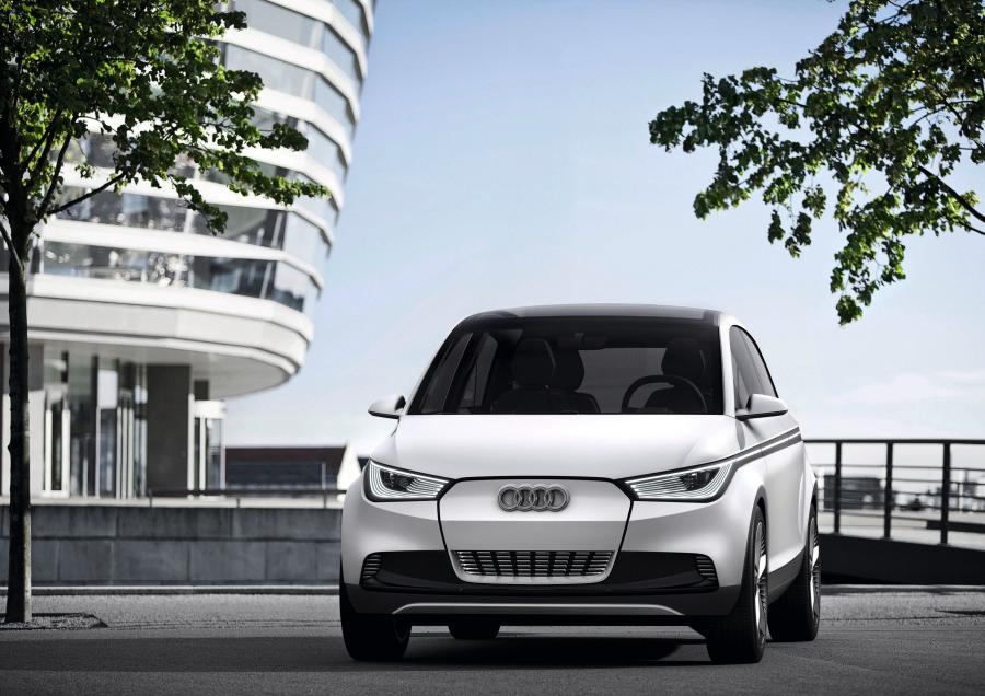  Audi A2 Concept 2011 года  (фото 23 из 32)